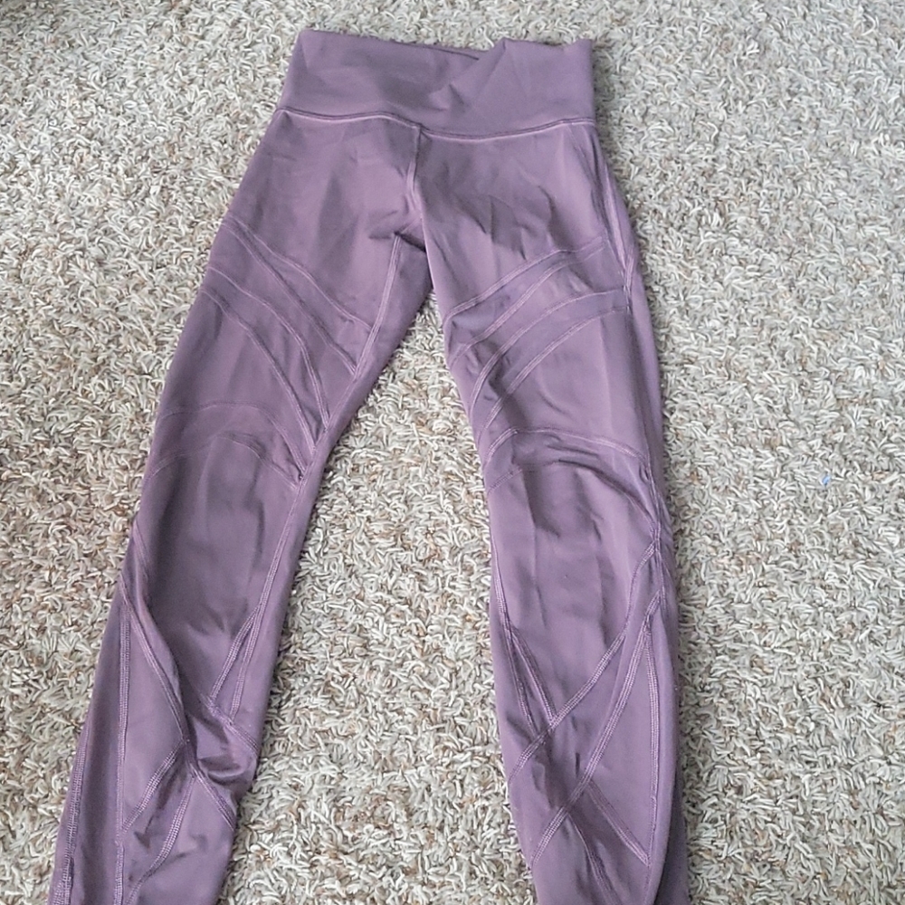 Lululemon mesh tights sz 4